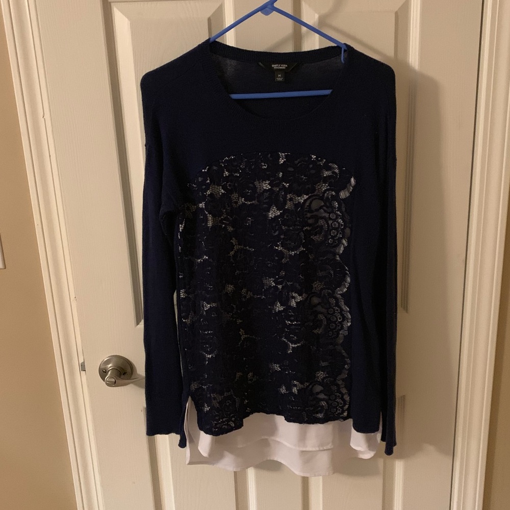 Light weight sweater, with satin under layer